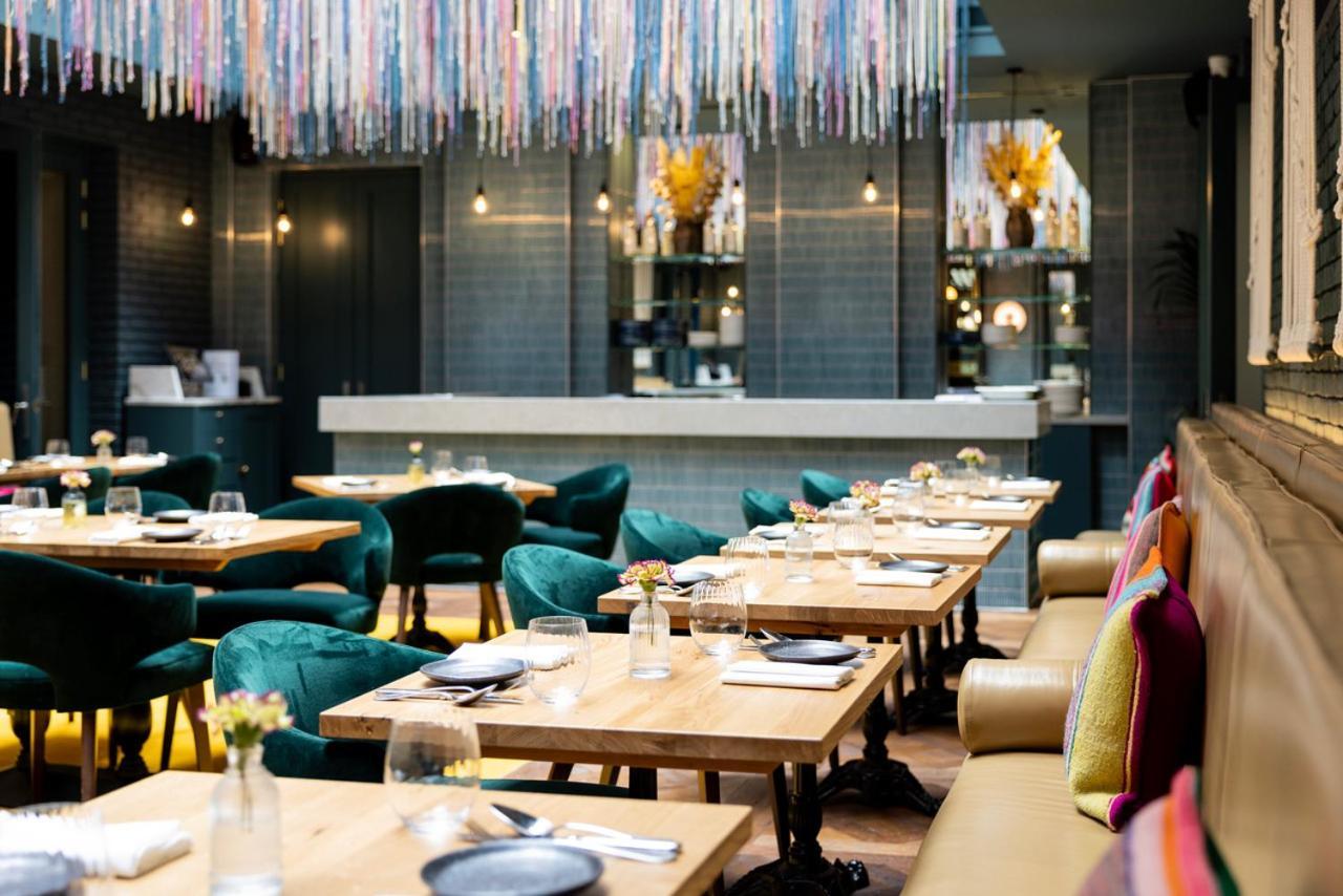 Sun Street Hotel Shoreditch London Eksteriør bilde Interior of the restaurant